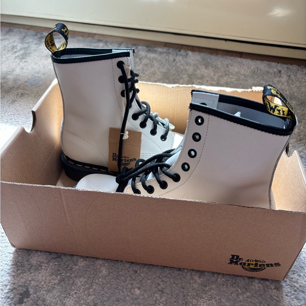 NWT Dr. Martens White Leather Boots